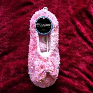 Nwt Snoozie Slipper